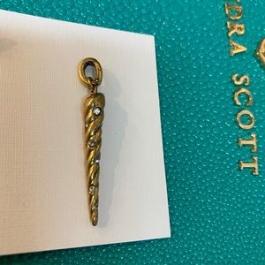 EUC Kendra Scott Unicorn Charm Vintage Gold